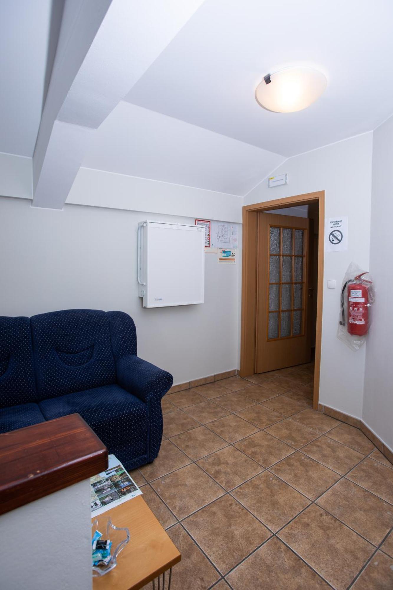 Rooms En Krajcar 체르크니차 외부 사진